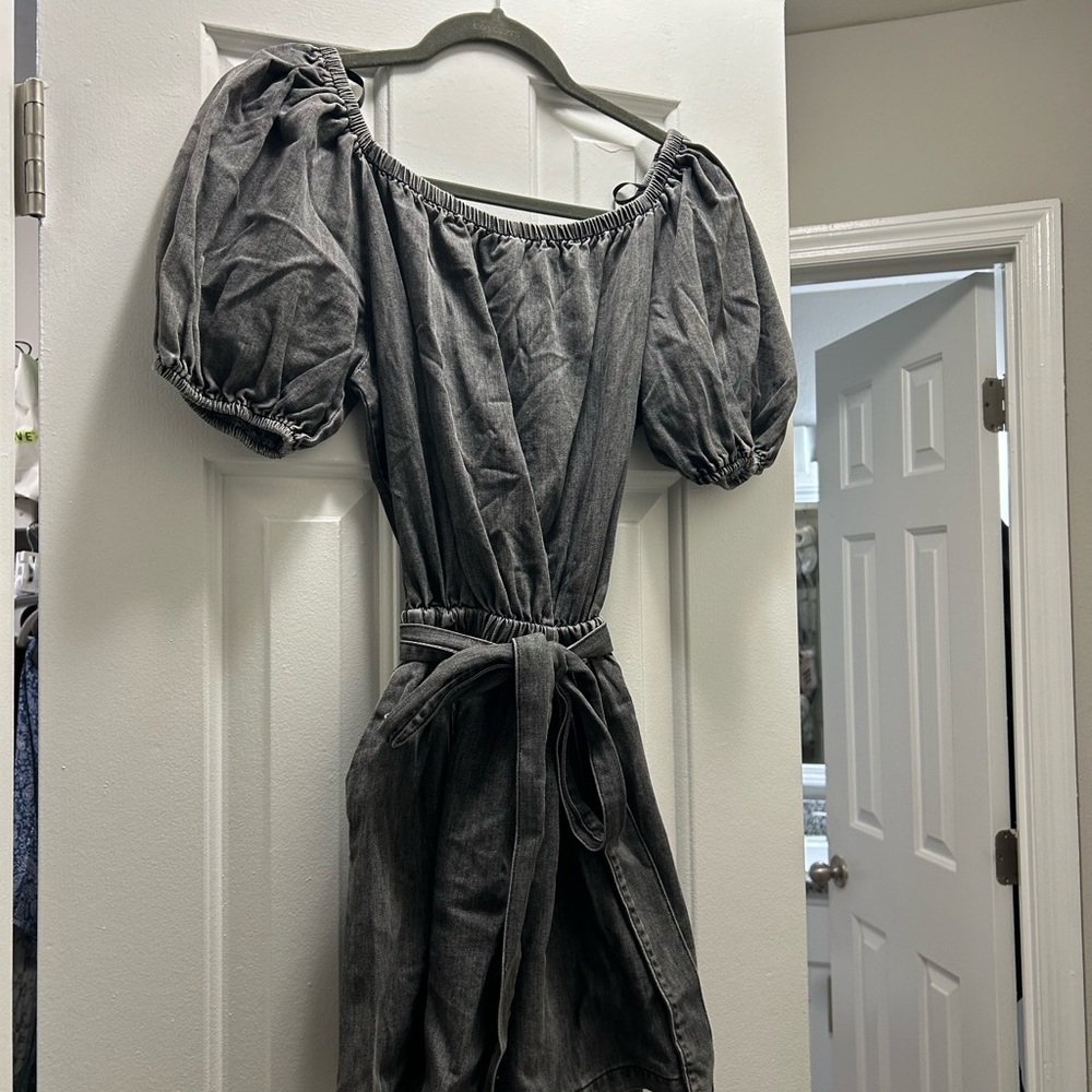 Gray Puff Sleeve romper with Belt